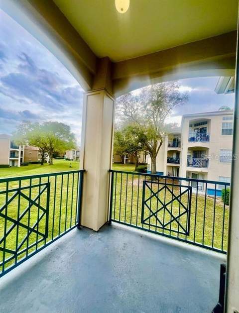 7360 Westpointe Boulevard #127, Orlando FL - photo 17 of 58