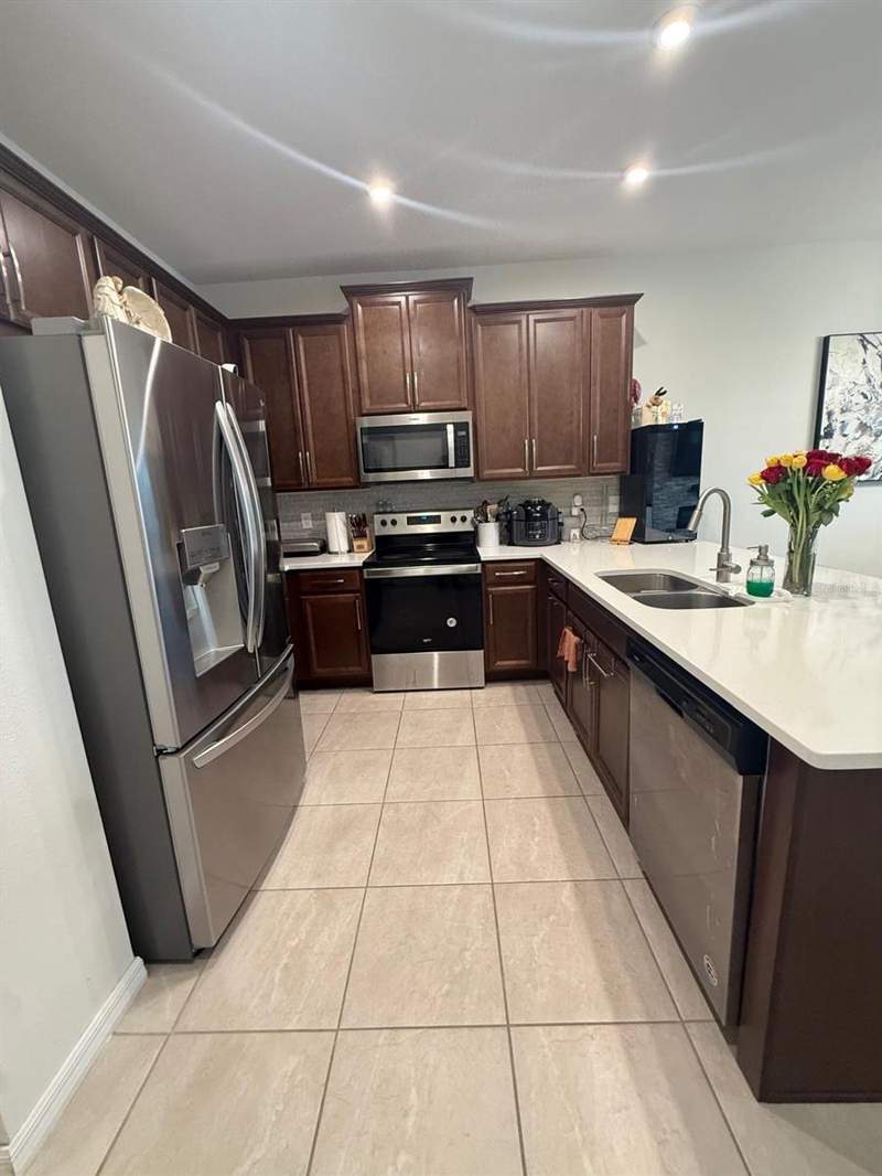 3 bedroom Townhouse at 8866 Herencia Aly, Legado 95/47 Lot 100, Windermere — photo 3