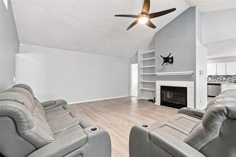7123 Silvermill Drive, Tampa FL - photo 15 of 71