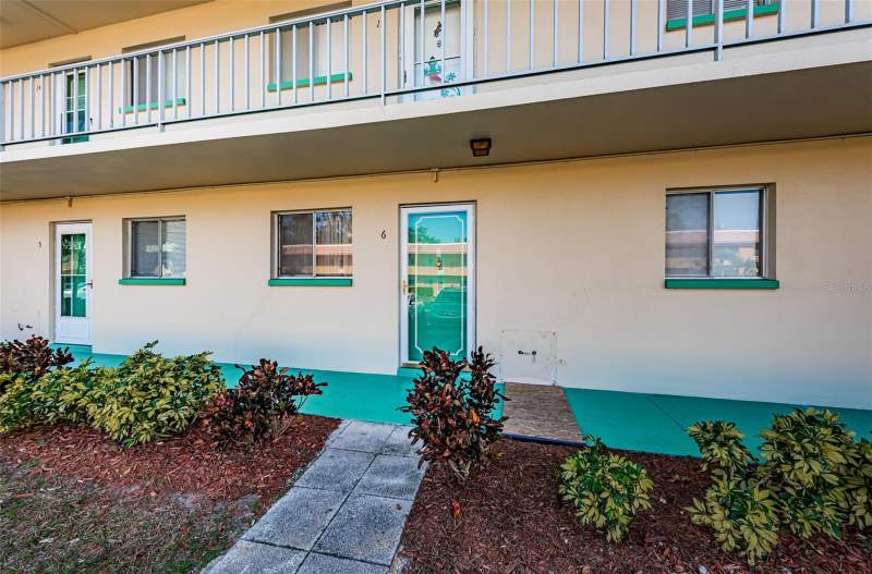 1 bedroom Condominium at 2001 Greenbriar Boulevard #6, Greenbriar Condo, Clearwater — photo 4