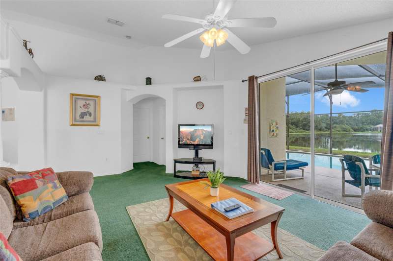 4 bedroom Single Family Residence at 4650 Eagle Peak Drive, Eagle Pointe Ph 2, Kissimmee — photo 5