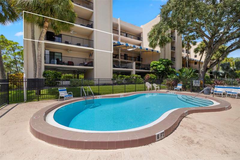 1 bedroom Condominium at 402 Tarpon Point, Tarpon Point Condo, Tarpon Springs — photo 4