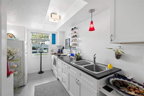 300 Clyde Lane #106, Dunedin FL - photo 6 of 6