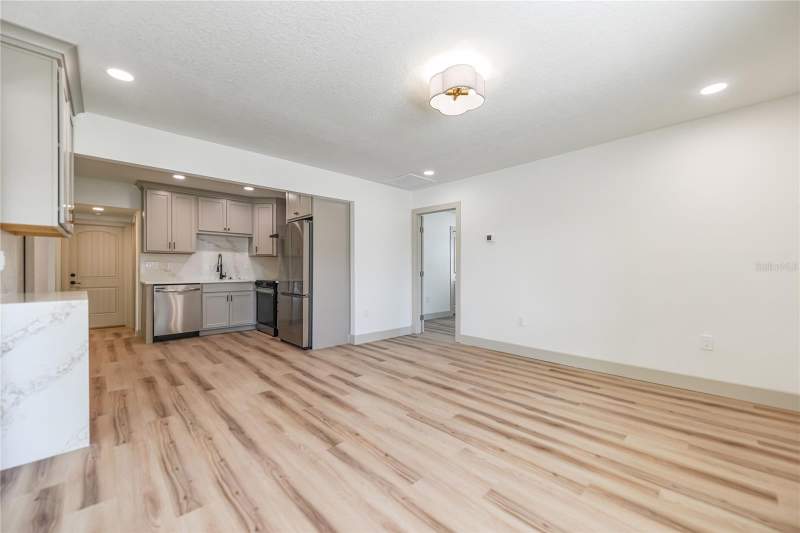 3 bedroom Single Family Residence at 7851 40th Ave, Grampian Pines, St Petersburg — photo 4