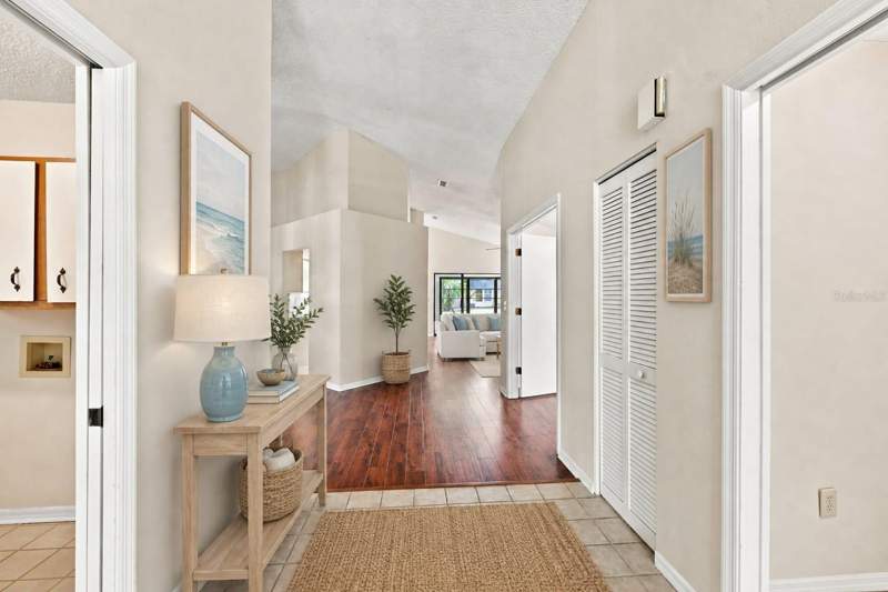3 bedroom Single Family Residence at 321 Northway Drive, Sun City Center Unit 49, Sun City Center — photo 5