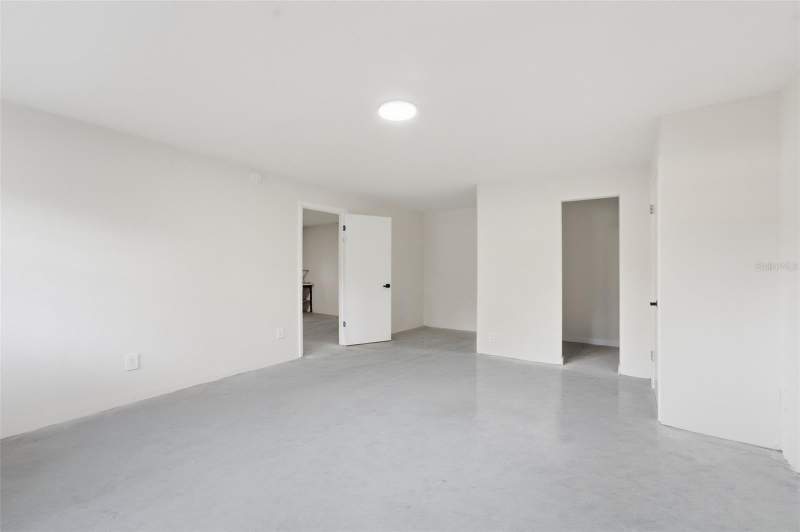 2 bedroom Single Family Residence at 2209 Cordova Drive, Highland Park Rep Of Blk 10, Sanford — photo 4