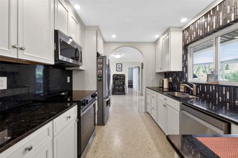 100 59th Avenue, St Petersburg FL - photo 18 of 38