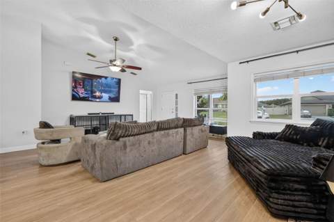 544 Tortola Avenue, Tavares FL - photo 10 of 37