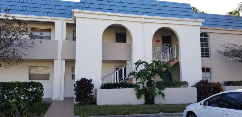 Belleair Oaks Condo