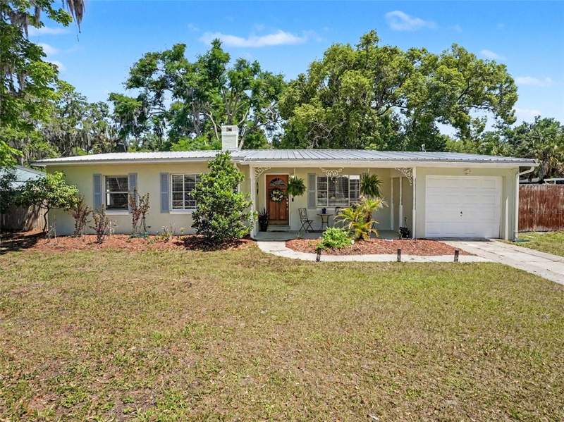 3 bedroom Single Family Residence at 315 W 11th Avenue, Mount Dora Orange Hill, Mount Dora — photo 2