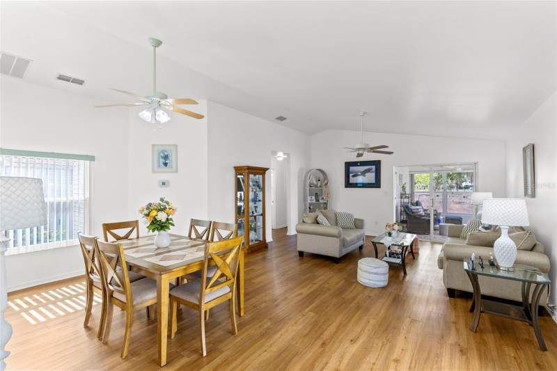 2 bedroom Single Family Residence at 4960 Heron Run Circle, Plantation At Leesburg Heron Run, Leesburg — photo 3