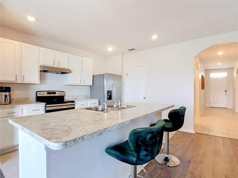 1040 Cambridge Drive, Winter Haven FL - photo 19 of 41