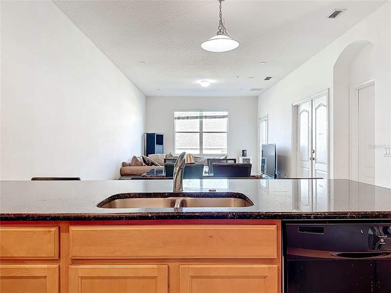 4 bedroom Townhouse at 1991 Switch Grass Circle, Prairie Lake Reserve Rep #2, Ocoee — photo 3