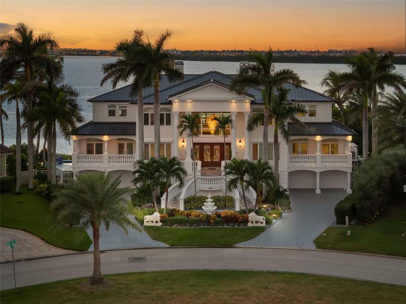 5 bedroom Single Family Residence at 6199 54th Street, Bayway Isles Unit 2 Rep, St Petersburg — photo 5