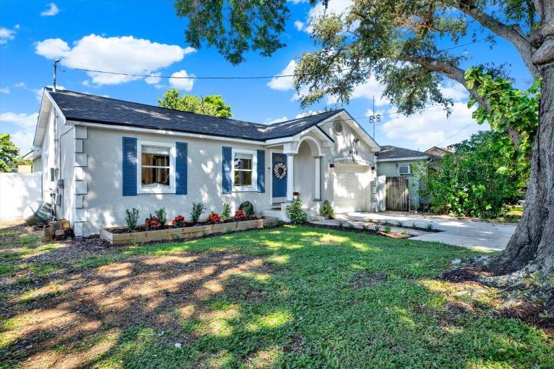 3 bedroom Single Family Residence at 4140 29th Street, Setchells North Side Sub, St Petersburg — photo 2