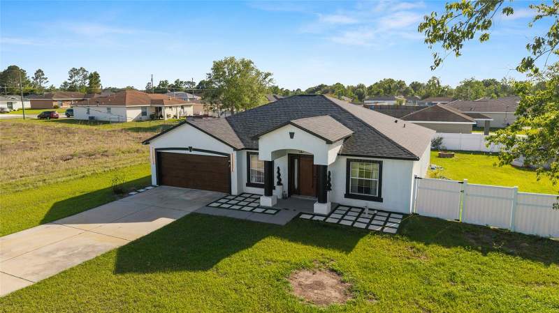 3 bedroom Single Family Residence at 2 Juniper Terrace, Silver Spgs Shores Un 24, Ocala — photo 3