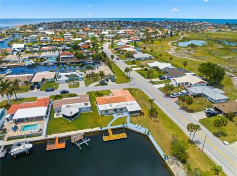 5016 Dory Drive, New Port Richey FL - photo 8 of 63