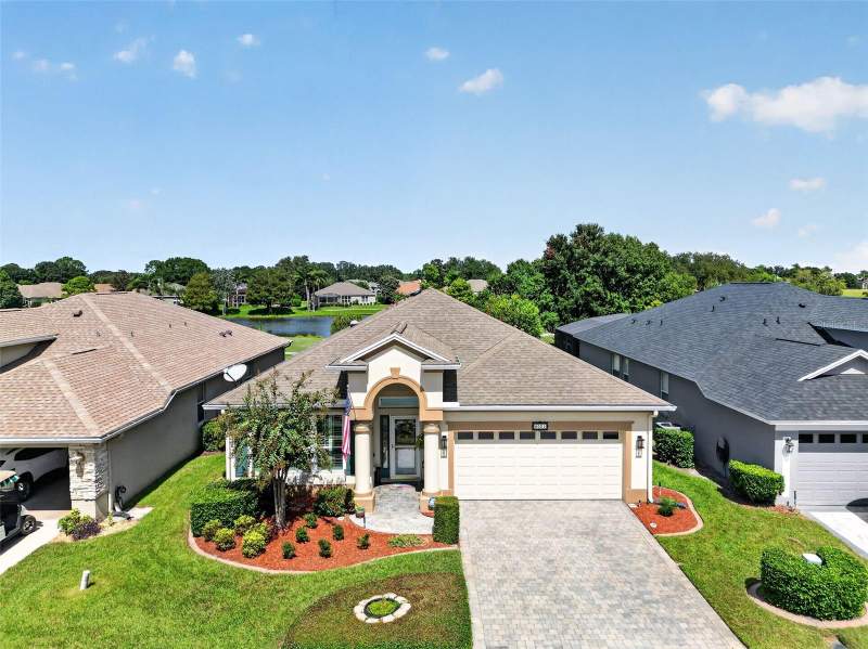 3 bedroom Single Family Residence at 8021 Saint James Way, Country Club Of Mount Dora, Mount Dora — photo 3