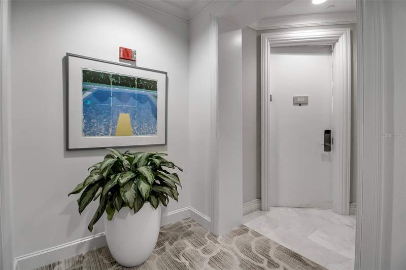 2 bedroom Condominium at 1241 Gulf Of Mexico Drive #109, Water Club At Longboat Key, Longboat Key — photo 4