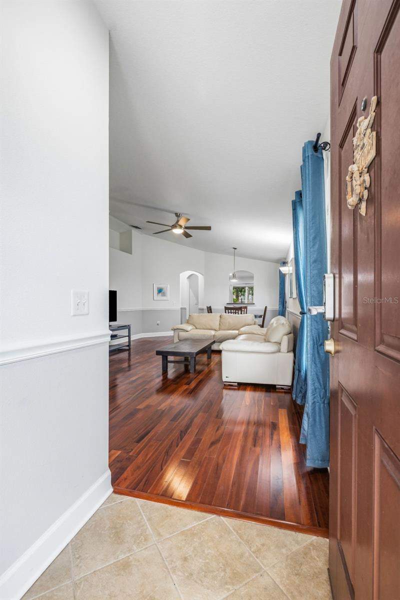 4 bedroom Single Family Residence at 7861 Tuscany Woods Drive, Tuscany Sub At Tampa P, Tampa — photo 4