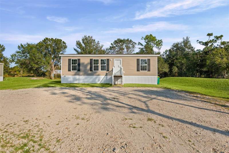 3 bedroom Manufactured Home at 8426 SWEDEN BOULEVARD, CHARLOTTE RANCHETTES 479, PUNTA GORDA — photo 1
