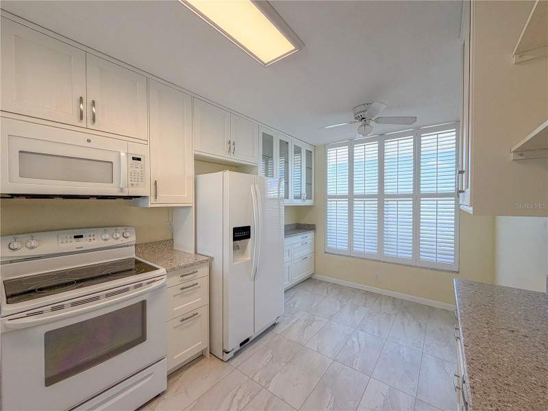2 bedroom Condominium at 3750 Pinebrook Circle #503, The Woods At Pinebrook A Condominium Phase I, Bradenton — photo 5