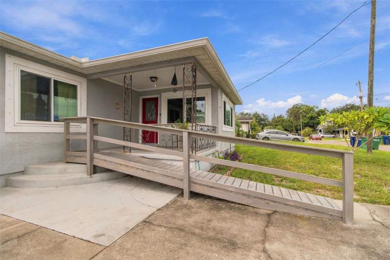 4 bedroom Single Family Residence at 2908 W Arch Street, West Naples, Tampa — photo 3