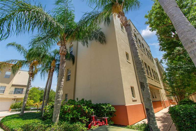2 bedroom Townhouse at 650 Siren Wind Lane, Harold Court Twnhms, Clearwater — photo 4