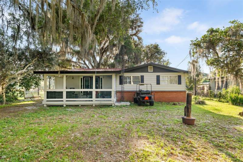 3 bedroom Single Family Residence at 15026 SE US Highway 301, Hawthorne, Hawthorne — photo 3