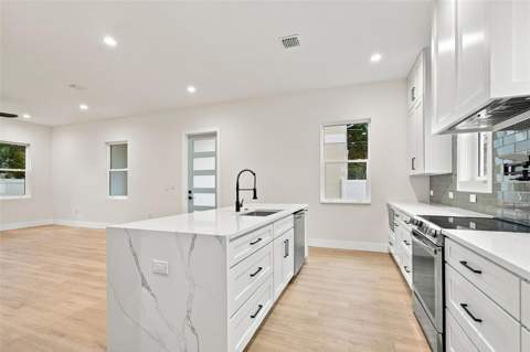 5620 3rd Avenue, St Petersburg FL - photo 12 of 97
