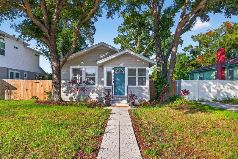 3 bedroom Single Family Residence at 4624 Iris Street, Harris School Add, St Petersburg — photo 2