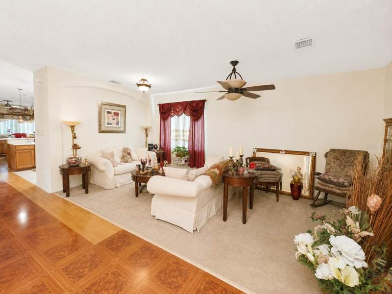 4 bedroom Single Family Residence at 9305 Mandrake Court, Live Oak Preserve Ph 1C Village, Tampa — photo 4