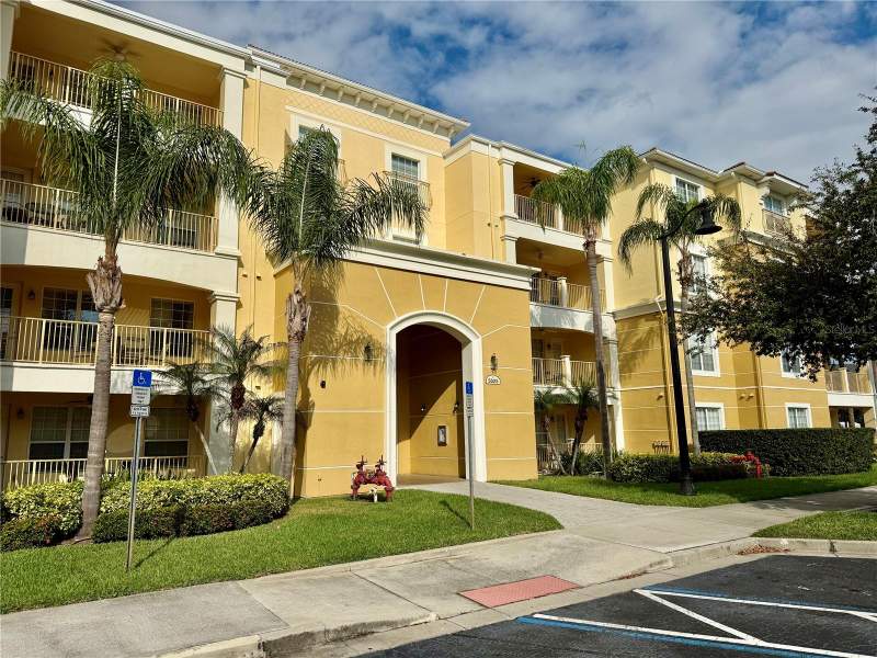 2 bedroom Condominium at 5025 SHOREWAY LOOP #105, VISTA CAY/HARBOR SQUARE PH 08, ORLANDO — photo 1