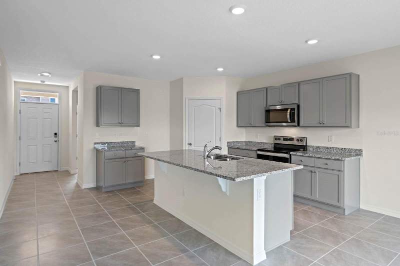 4 bedroom Single Family Residence at 5395 CLOUDBERRY AVENUE, HAWTHORNE PHASE 3A-3B, LAKELAND — photo 1