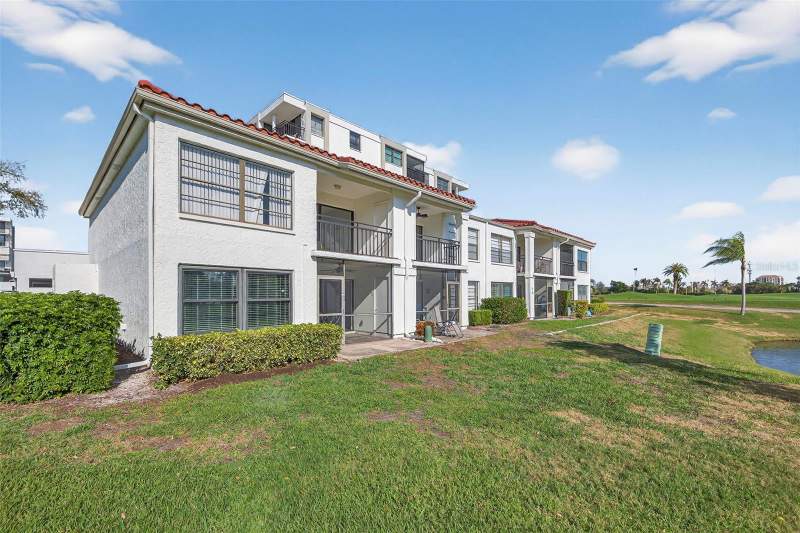 2 bedroom Condominium at 6210 Sun Boulevard #112, Casa Del Mar Condo III, St Petersburg — photo 5