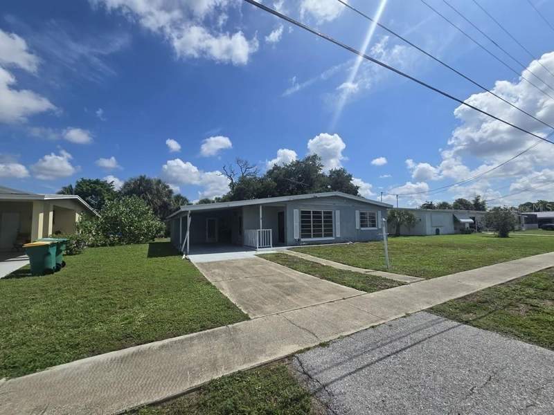 2 bedroom Single Family Residence at 21330 Hepner Avenue, Port Charlotte Sec 045, Port Charlotte — photo 3
