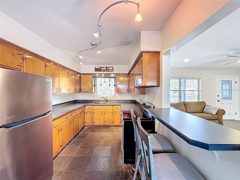 3 bedroom Single Family Residence at 512 N LAKEMONT AVENUE, EASTGATE SUB, WINTER PARK — photo 5