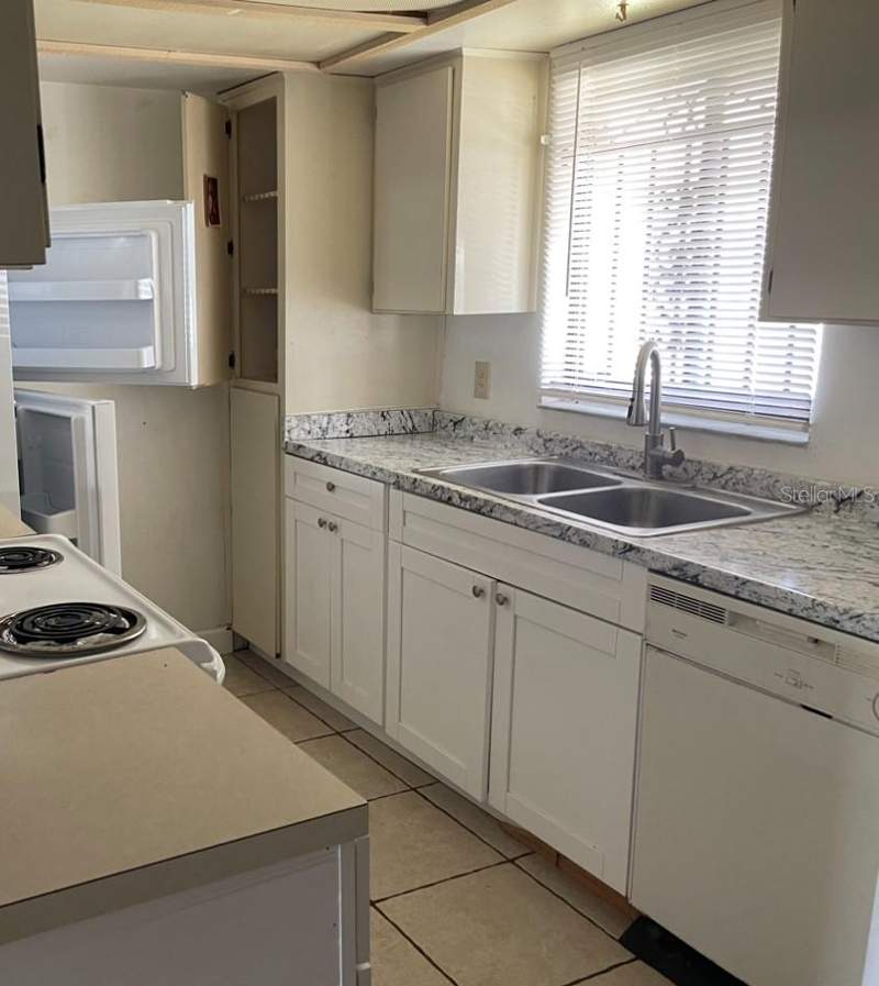 2 bedroom Townhouse at 4013 CEDARLIMB COURT, KIRBY CREEK, TAMPA — photo 2