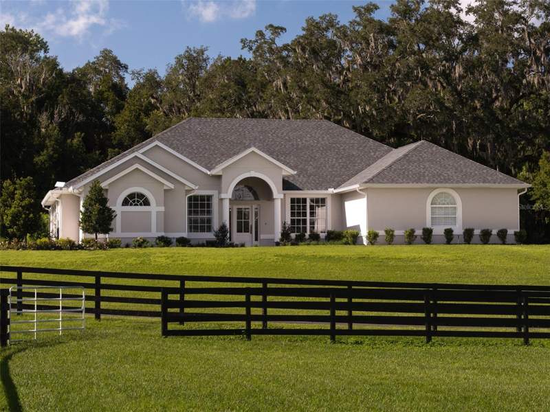 4 bedroom Farm at 6520 W Highway 326, Ocala, Ocala — photo 1
