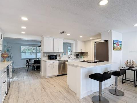 4462 Rudder Way, New Port Richey FL - photo 8 of 35