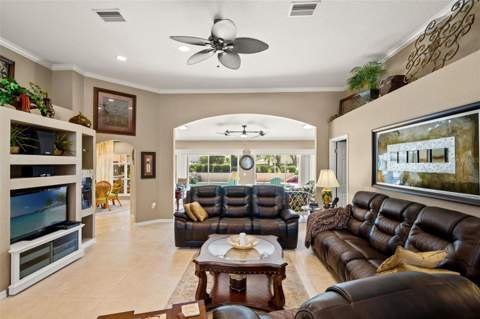 8420 Maybelle Drive, Weeki Wachee FL - photo 7 of 80