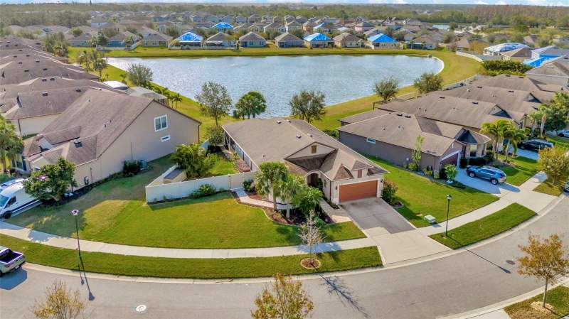 4 bedroom Single Family Residence at 16340 Treasure Point Drive, Dg Farms Ph 3A, Wimauma — photo 4