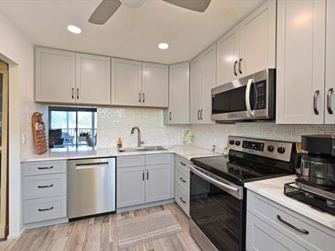 4240 Ironwood Circle #206A, Bradenton FL - photo 10 of 44