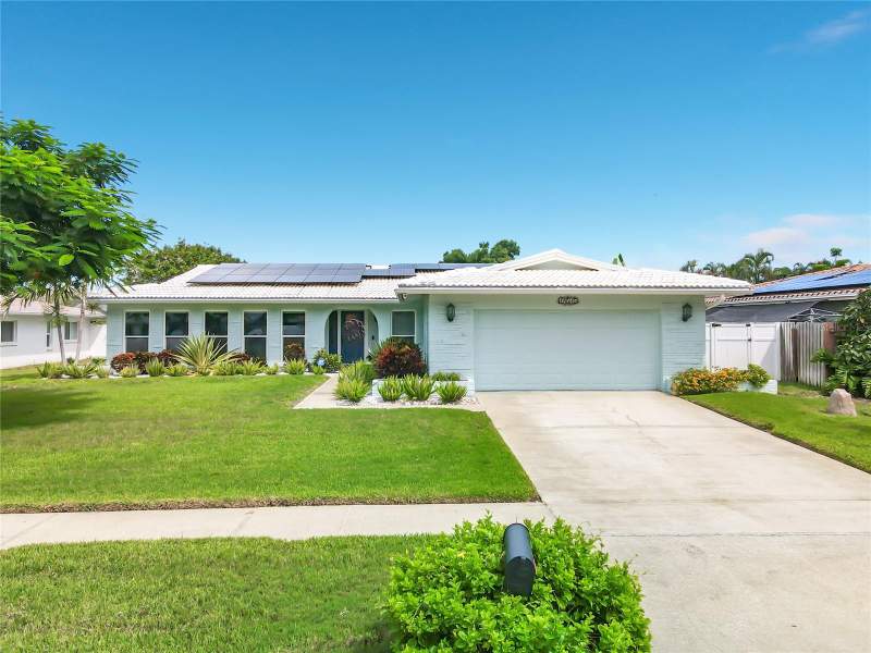 4 bedroom Single Family Residence at 14515 ANCHORAGE CIRCLE, IMPERIAL POINT, SEMINOLE — photo 1