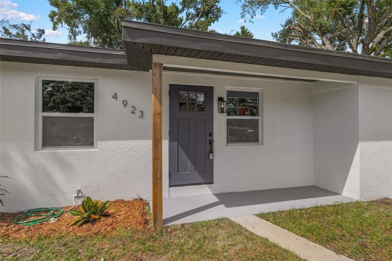 4 bedroom Single Family Residence at 4923 S 83rd Street, Progress Village Unit 2, Tampa — photo 4