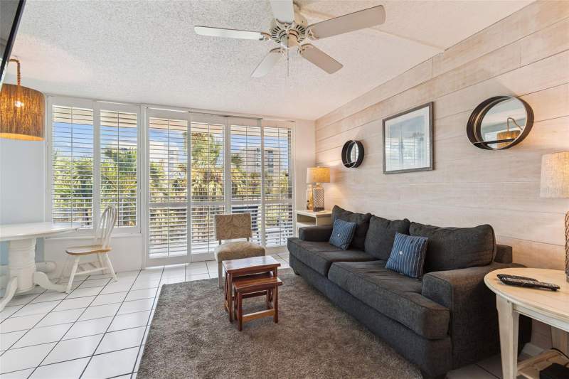 1 bedroom Condominium at 800 Bayway Boulevard #17, Bayside Condo, Clearwater Beach — photo 4