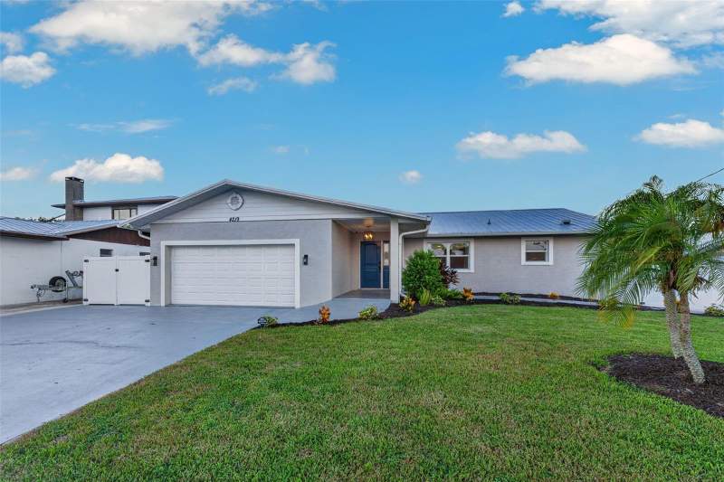 3 bedroom Single Family Residence at 4219 2nd Avenue, Riverdale, Bradenton — photo 2