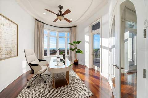 1040 Eldorado Avenue, Clearwater Beach FL - photo 19 of 99