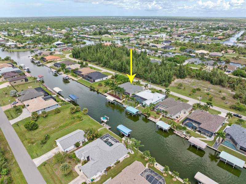 3 bedroom Single Family Residence at 15776 Melport Circle, Port Charlotte Sec 093, Port Charlotte — photo 5