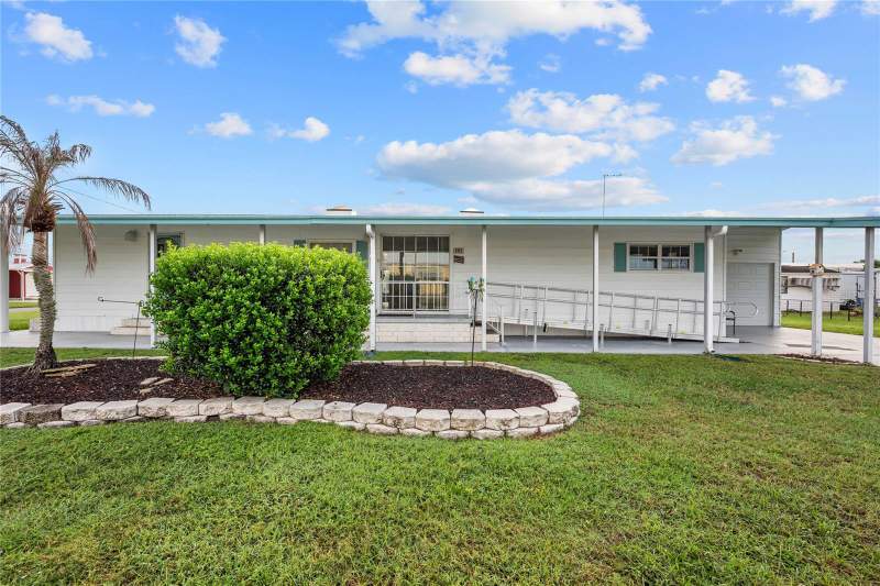 2 bedroom Manufactured Home at 5352 Plant Street, Lake Betmar Estates, Zephyrhills — photo 5